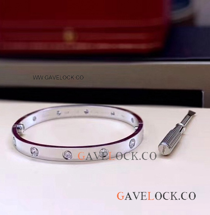 Copy Cartier LOVE Bracelet with 10 Diamond - Stianless Steel Style
